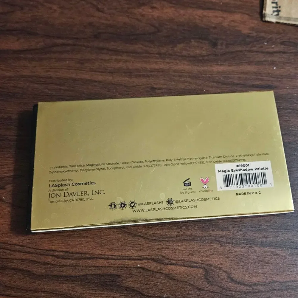 🪄  LA Splash Magic Eyeshadow Palette ~ NEW ~ DISCONTINUED